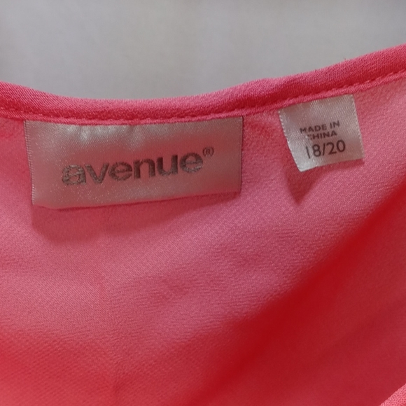 Pink translucent tank - Picture 2 of 6